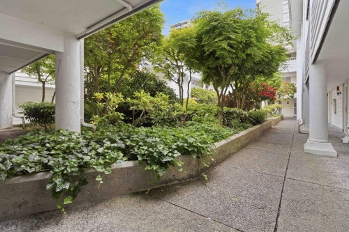 301-707 8Th Street, New Westminster, BC 