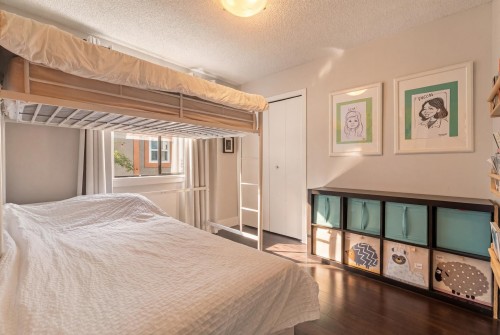2427 6Th Avenue W, Vancouver, BC 