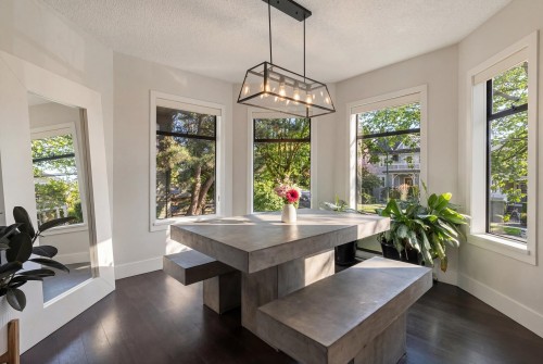 2427 6Th Avenue W, Vancouver, BC 
