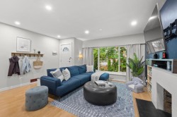 2036 Broadway E Vancouver, BC V5N 1W7