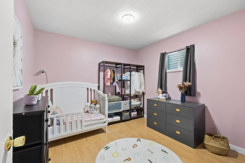 2036 Broadway E, Vancouver, BC 