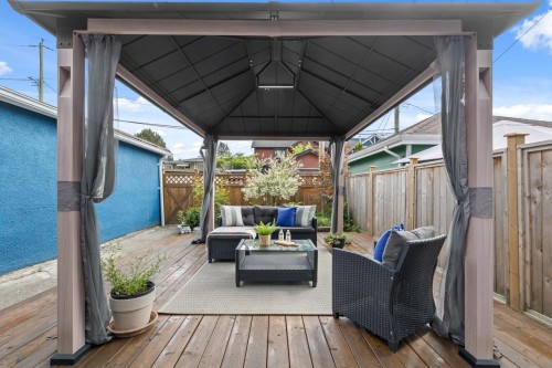 2036 Broadway E, Vancouver, BC 