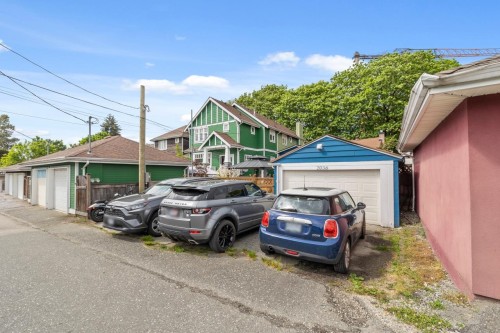 2036 Broadway E, Vancouver, BC 