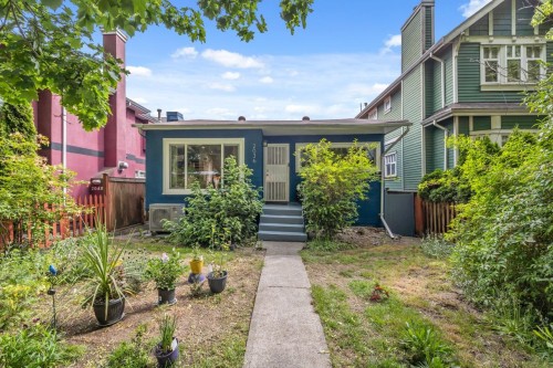 2036 Broadway E, Vancouver, BC 