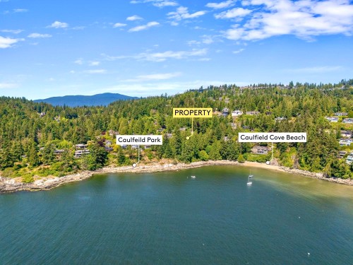 4704 Dogwood Lane, West Vancouver, BC 