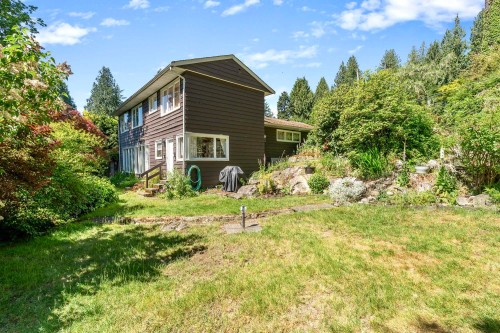 4704 Dogwood Lane, West Vancouver, BC 