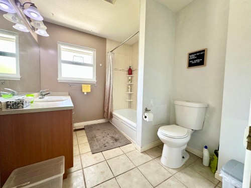 9511 Pinewell Crescent, Richmond, BC 