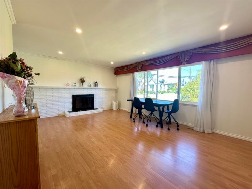 9511 Pinewell Crescent, Richmond, BC 
