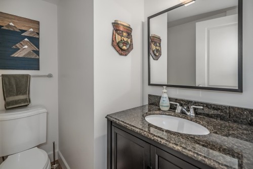 2413 5Th Avenue W, Vancouver, BC 