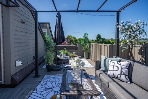 2413 5Th Avenue W, Vancouver, BC 