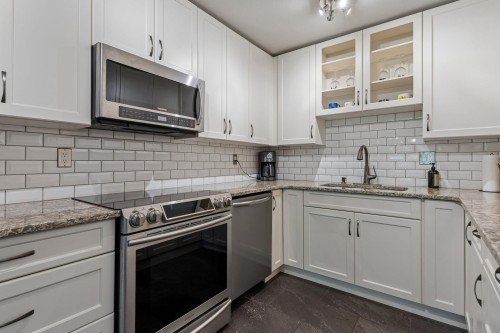 110-1210 Falcon Drive, Coquitlam, BC 
