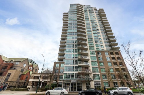 1703-120 Milross Avenue  Vancouver, BC V6A 4K7