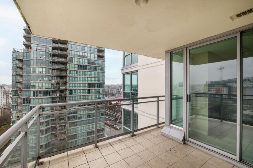1703-120 Milross Avenue, Vancouver, BC 