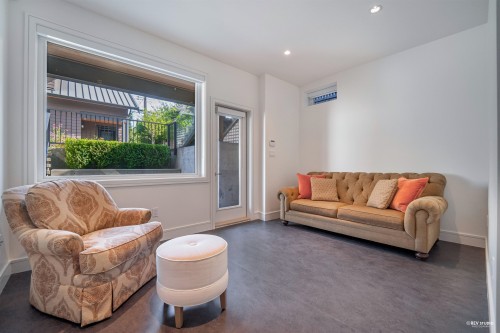 3853 14Th Avenue W, Vancouver, BC 