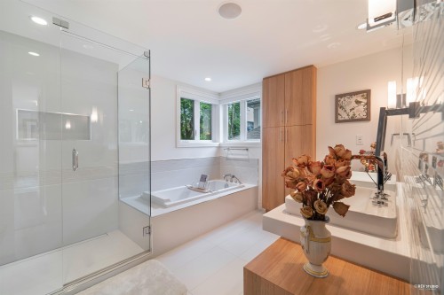3853 14Th Avenue W, Vancouver, BC 