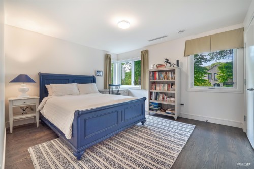 3853 14Th Avenue W, Vancouver, BC 