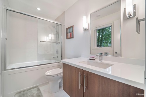 3853 14Th Avenue W, Vancouver, BC 