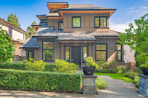 3853 14Th Avenue W, Vancouver, BC 