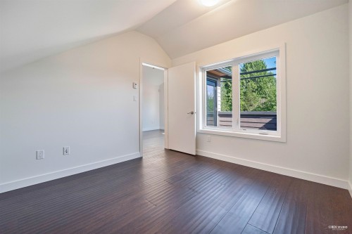 3853 14Th Avenue W, Vancouver, BC 