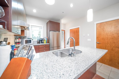 6139 Oak Street, Vancouver, BC 