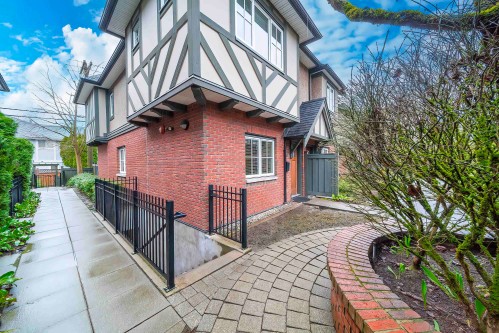 6139 Oak Street, Vancouver, BC 