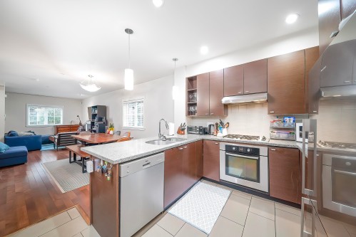 6139 Oak Street, Vancouver, BC 