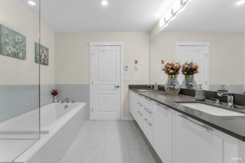 12B-5551 Admiral Way, Delta, BC 