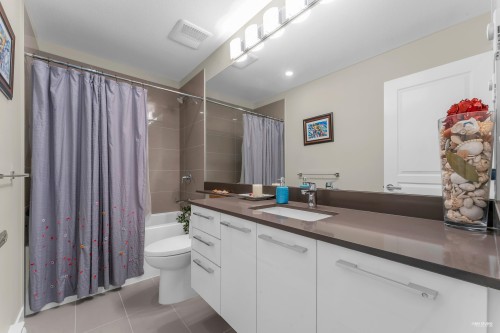 12B-5551 Admiral Way, Delta, BC 