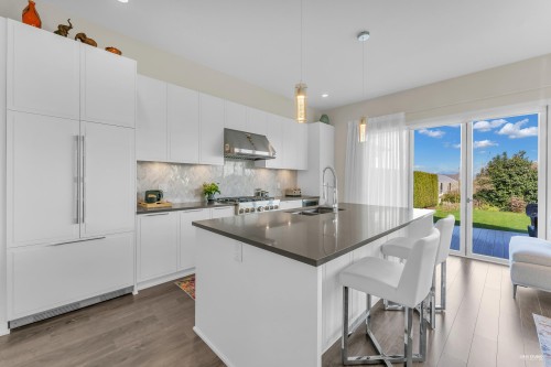 12B-5551 Admiral Way, Delta, BC 