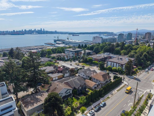409-411-417-419 3Rd Street E, North Vancouver, BC 