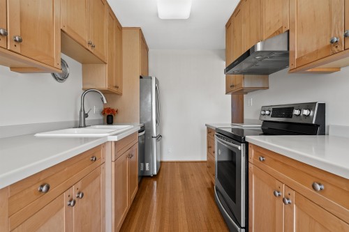 8-2296 39Th Avenue W, Vancouver, BC 