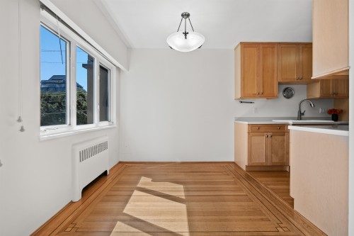 8-2296 39Th Avenue W, Vancouver, BC 