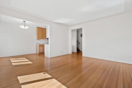 8-2296 39Th Avenue W, Vancouver, BC 