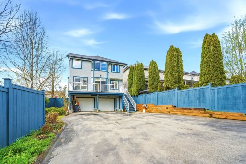 23800 Kanaka Way, Maple Ridge, BC 