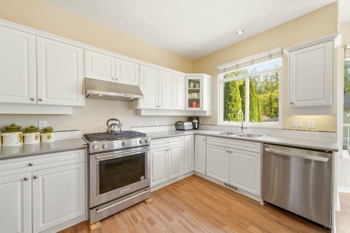 23800 Kanaka Way, Maple Ridge, BC 