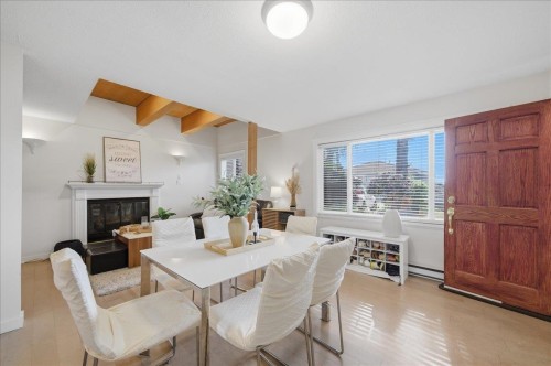 7694 Buller Avenue, Burnaby, BC - Indoor Photo Showing Dining Room