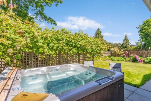 11231 Clipper Court, Richmond, BC 