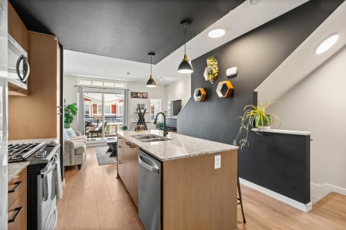 5934 Oldmill Lane, Sechelt, BC 
