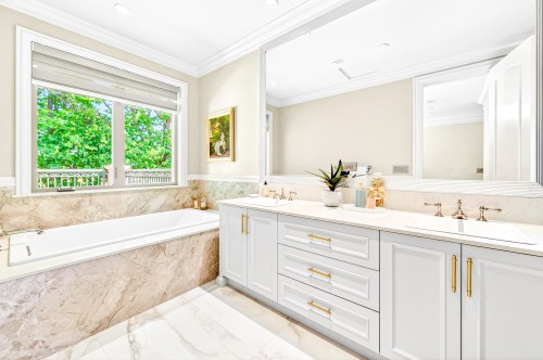 8520 Elsmore Road, Richmond, BC 