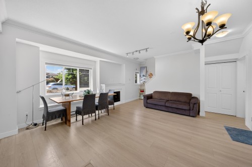 1-9700 No. 3 Road, Richmond, BC 