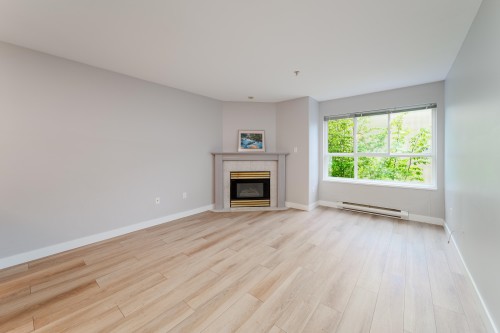 402-624 Agnes Street, New Westminster, BC 