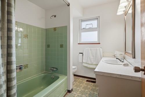 3063 Renfrew Street, Vancouver, BC 