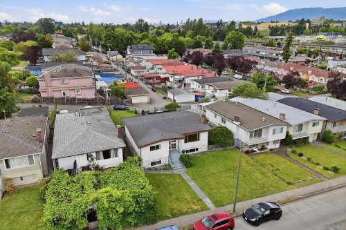 3063 Renfrew Street, Vancouver, BC 