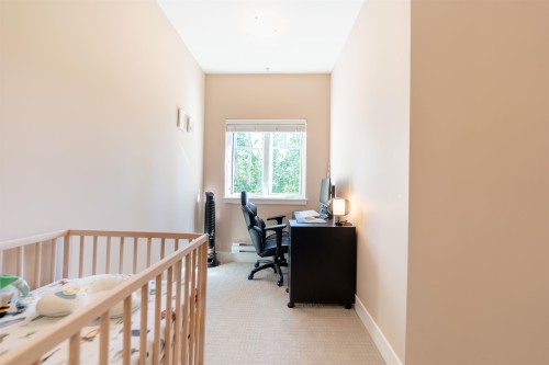 205-2263 Triumph Street, Vancouver, BC 