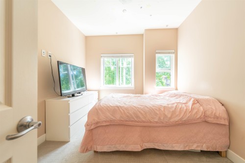 205-2263 Triumph Street, Vancouver, BC 