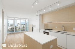 1405-525 Foster Avenue Coquitlam, BC V3J 0H6