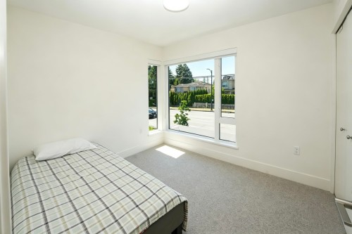 6840 Oak Street, Vancouver, BC 
