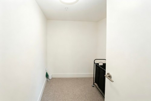 6840 Oak Street, Vancouver, BC 