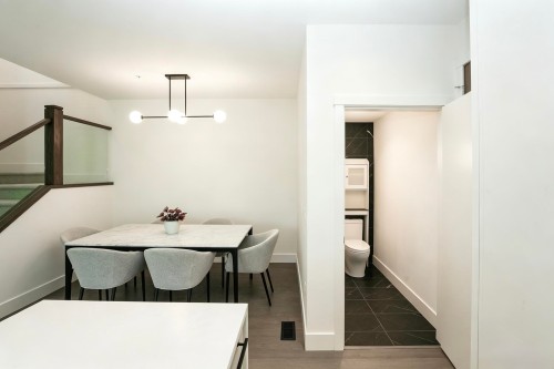 6840 Oak Street, Vancouver, BC 
