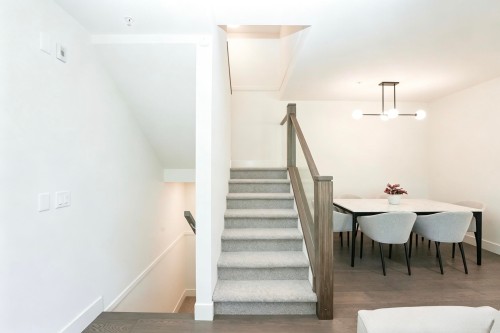 6840 Oak Street, Vancouver, BC 